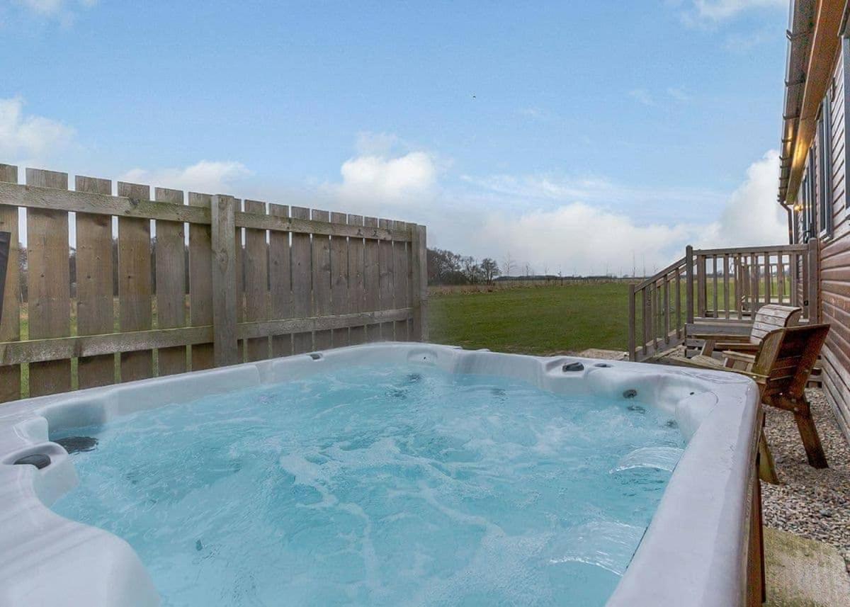 Woodland Lakes Lodges Thirsk Exteriör bild