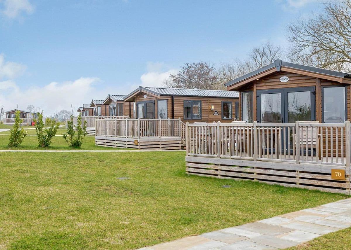 Woodland Lakes Lodges Thirsk Exteriör bild