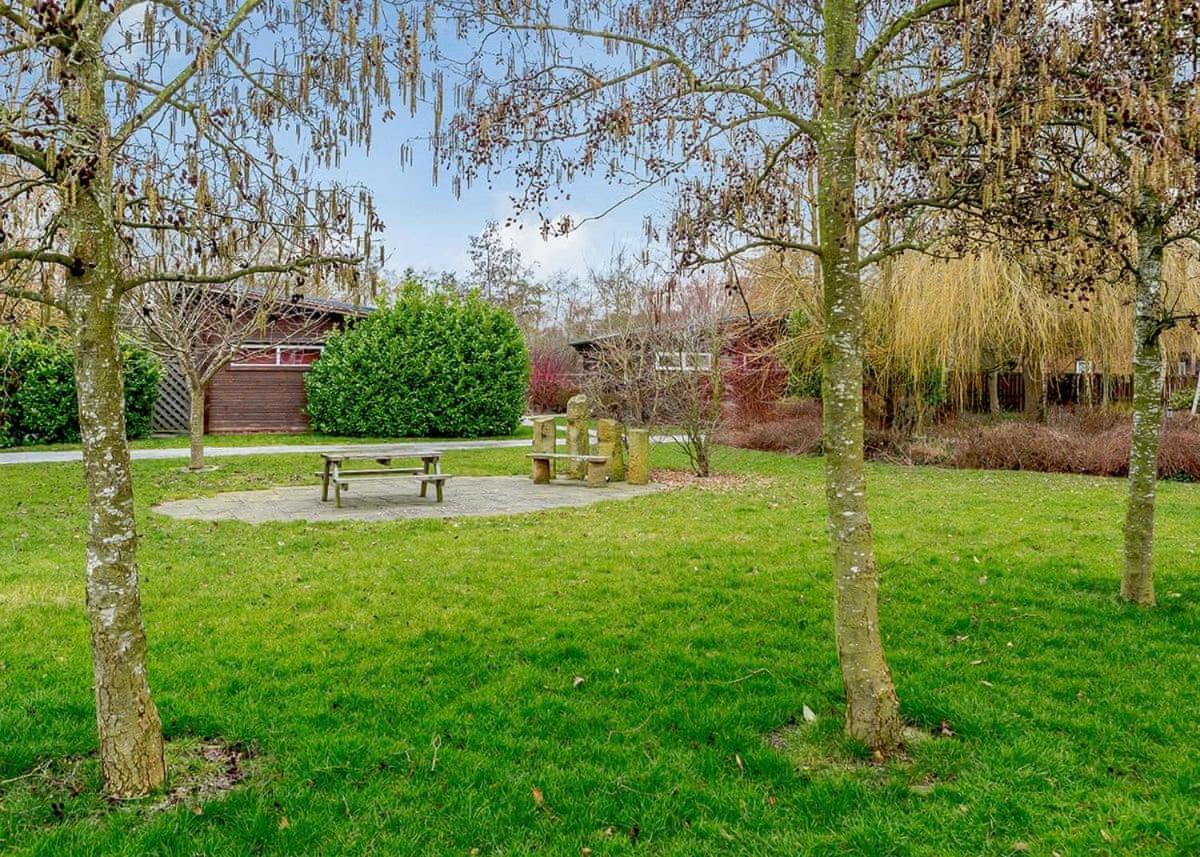 Woodland Lakes Lodges Thirsk Exteriör bild