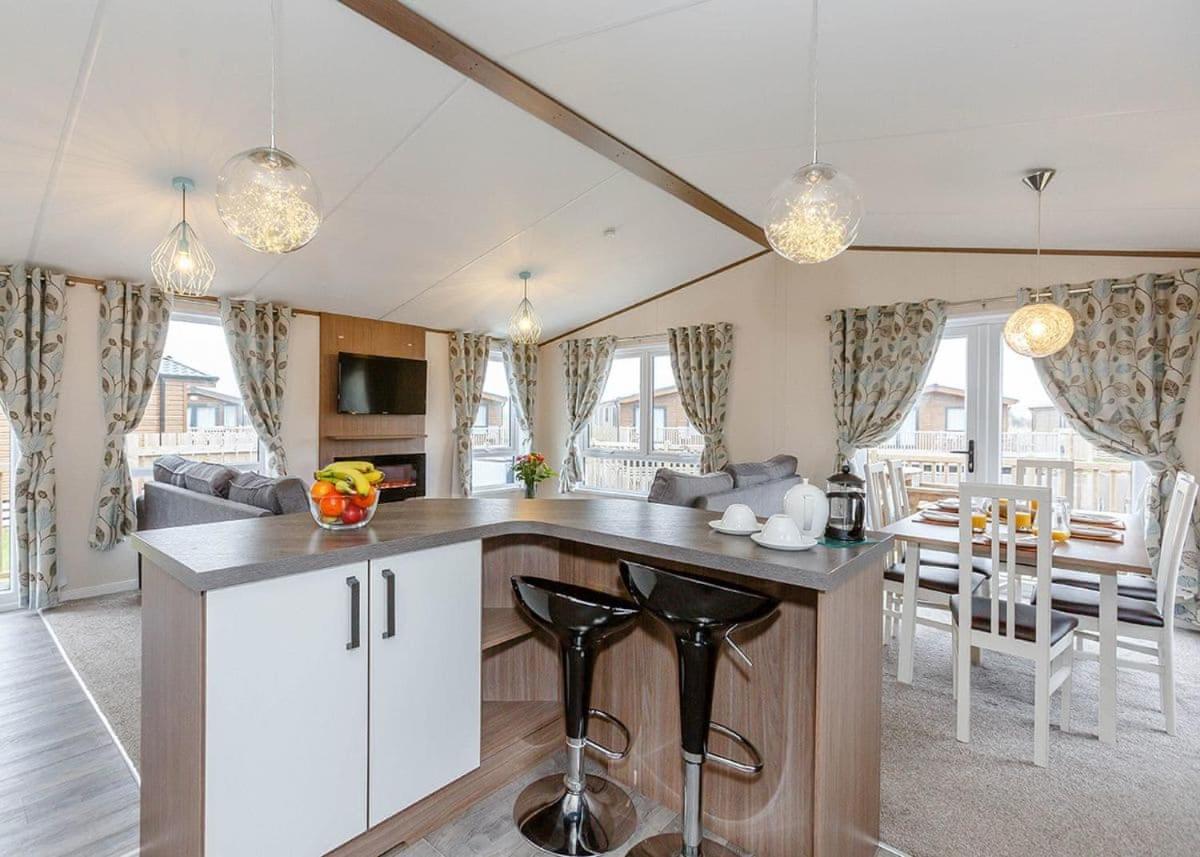Woodland Lakes Lodges Thirsk Exteriör bild